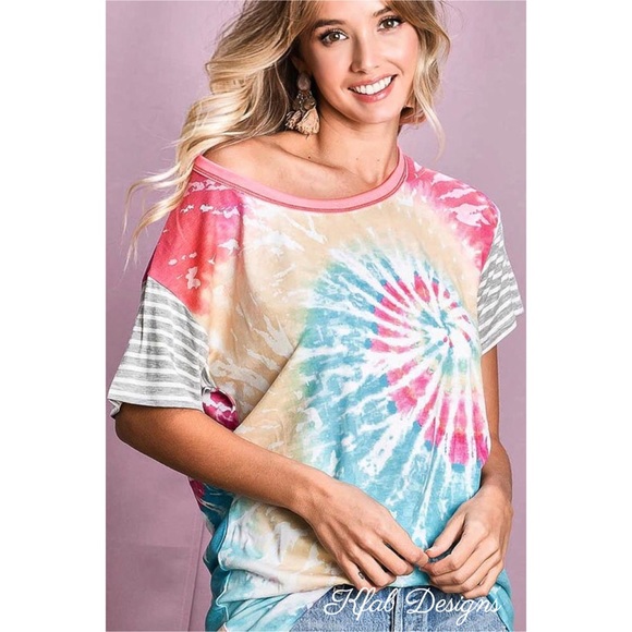❤️LAST 1! Circular Tie Dye Contrast Detail Top! - Picture 6 of 11